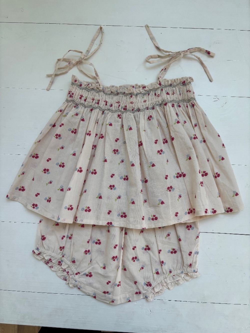 Bonpoint NWT two piece 18mo with smocking